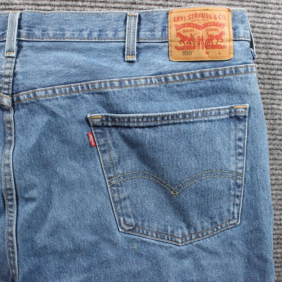 Levi's 550 Jeans Men's 48x29 Light Wash Relaxed Fit - Picture 6 of 9